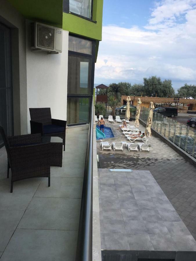Umi Apartment Alezzi Resort Năvodari Exterior foto