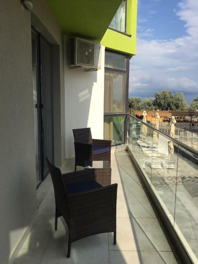 Umi Apartment Alezzi Resort Năvodari Exterior foto