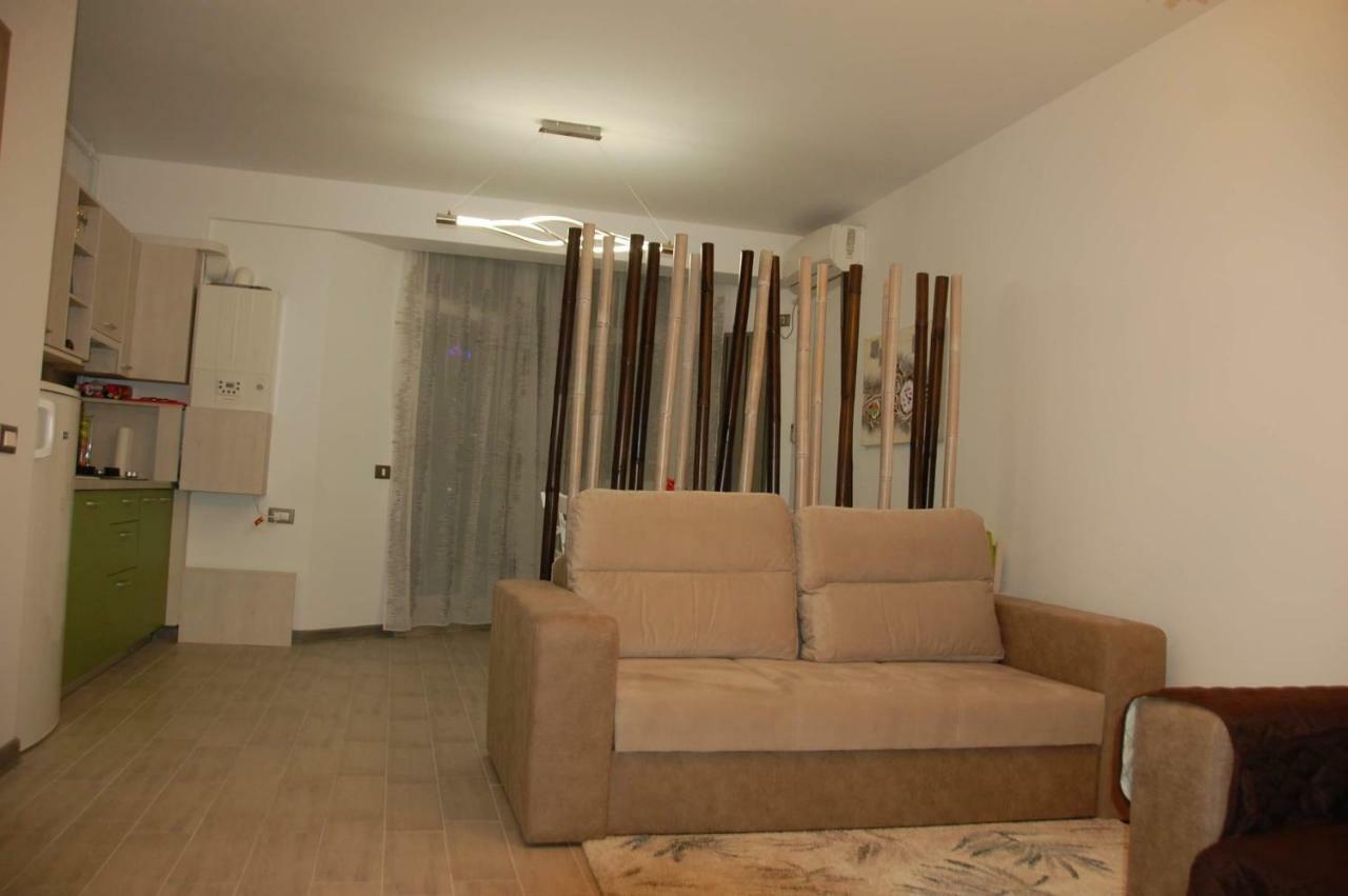 Umi Apartment Alezzi Resort Năvodari Exterior foto